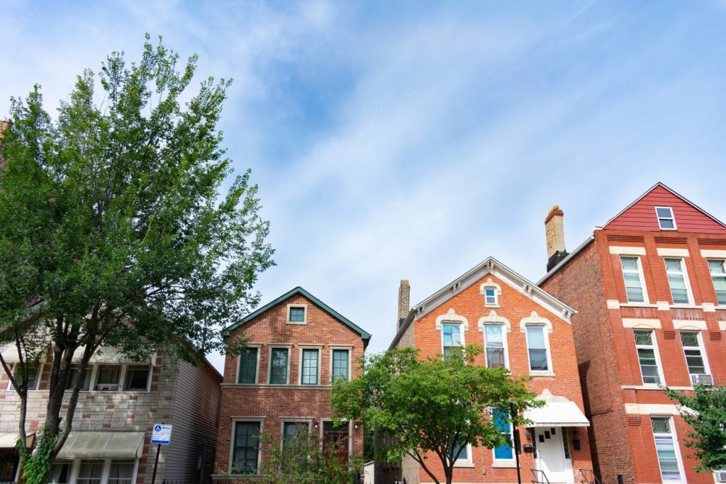 image of a row of homes in the Logan Square neighborhood in Chicago, Illinois.