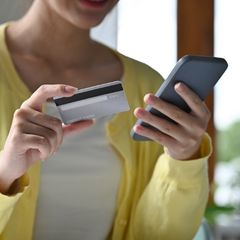 lock card with phone